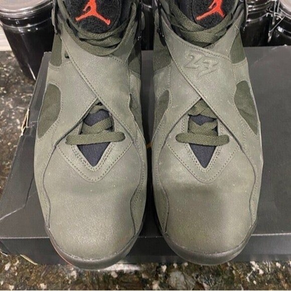 Air Jordan 8 Retro "TF Undefeated" (Size: 14, Color: Sequoia/Black/Orange) - Picture 7 of 16
